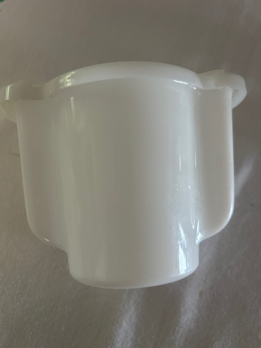 Tupperware White Cream 577-10